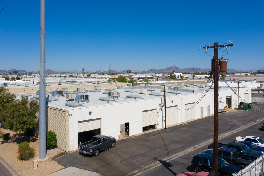 3031-3041 N 31st Ave, Phoenix, AZ à louer - Photo de l’immeuble – Image 2 sur 2