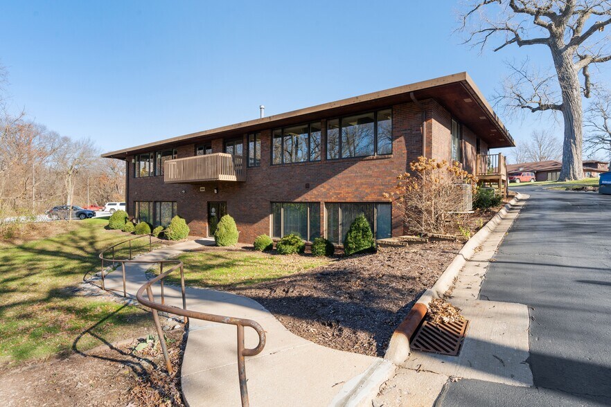 604 35th Ave, Moline, IL à louer - Photo de l’immeuble – Image 3 sur 15