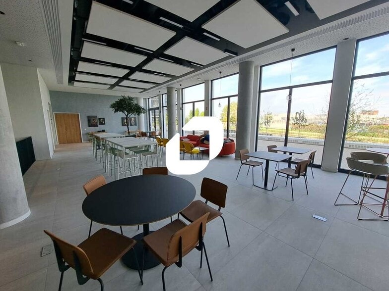 27-29 Rue De Paris, Bobigny à louer - Photo de l’immeuble – Image 2 sur 17