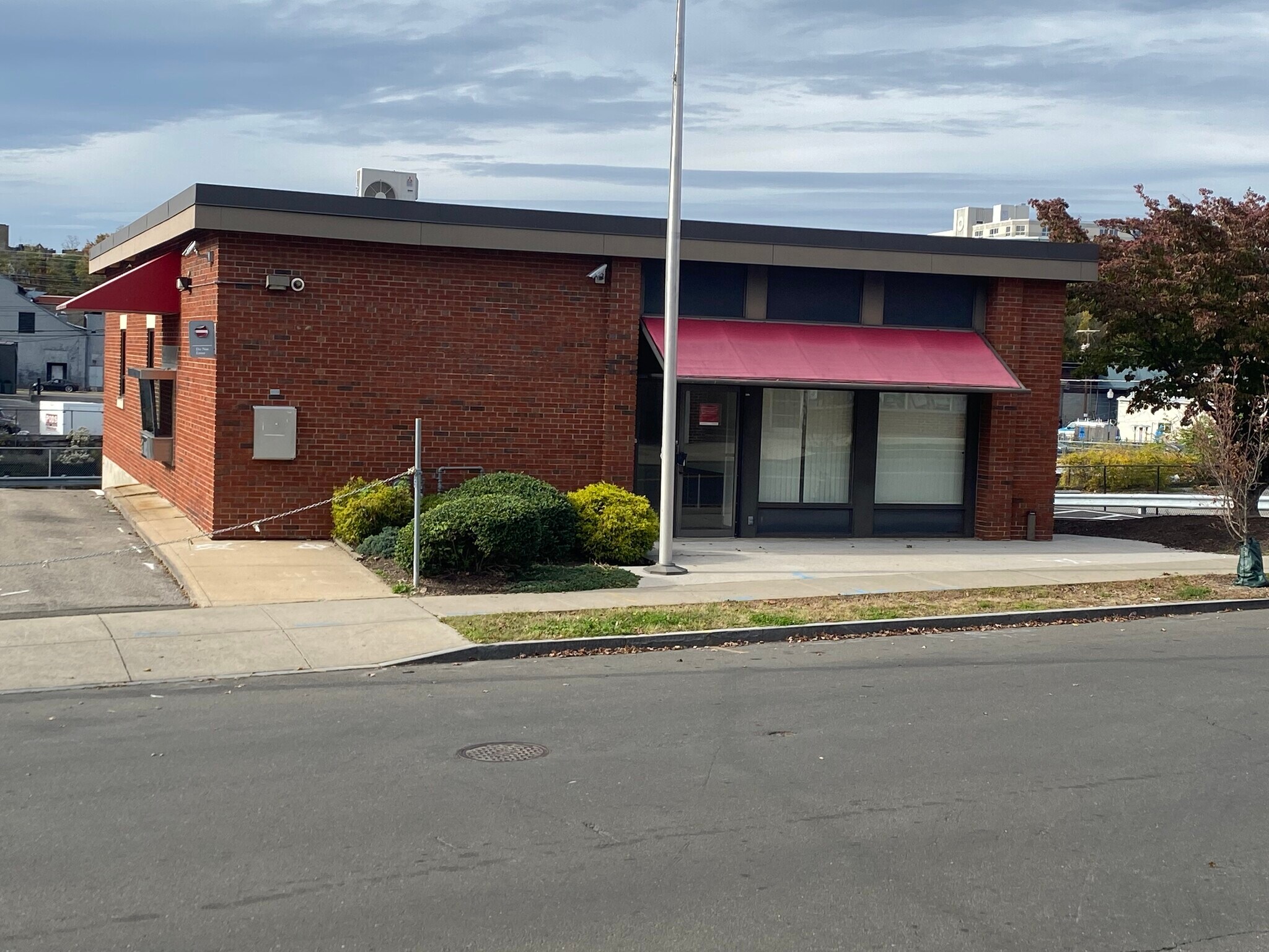 30 S Water St, Greenwich, CT à louer Photo principale– Image 1 sur 5