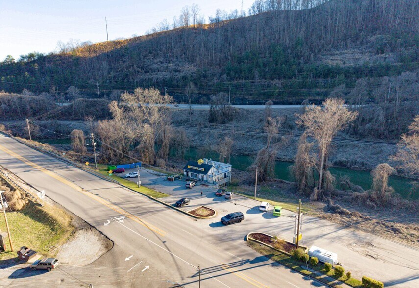 234 S Main St, Hazard, KY à vendre - Photo de l’immeuble – Image 3 sur 11