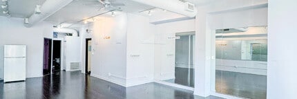 2730-2732 N Clark St, Chicago, IL à louer Photo intérieure– Image 2 sur 3