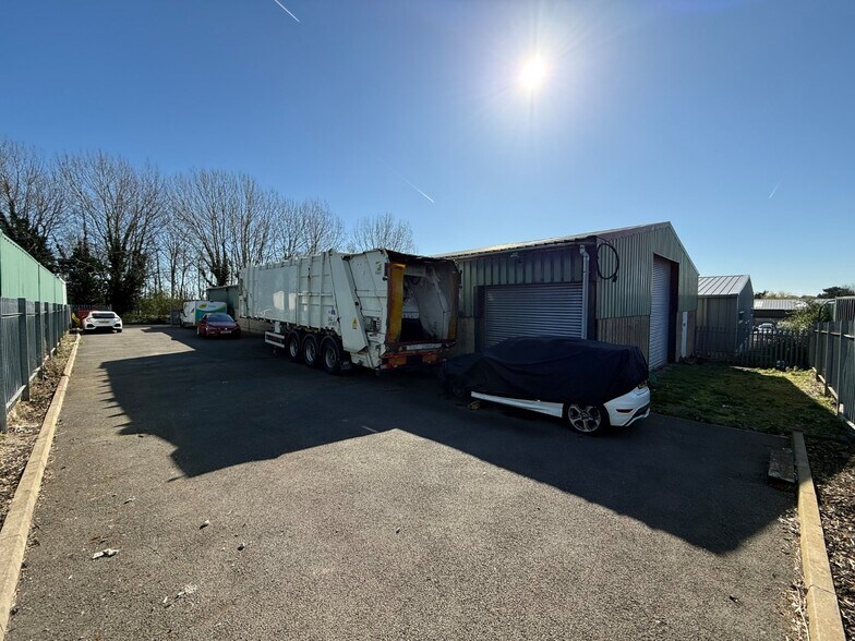 Littlehampton Rd, Worthing à louer - Photo de l’immeuble – Image 3 sur 10