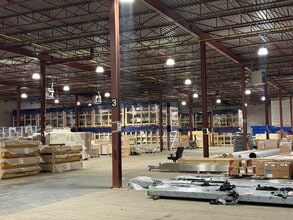 2480 Tedlo St, Mississauga, ON à louer Photo intérieure– Image 2 sur 2