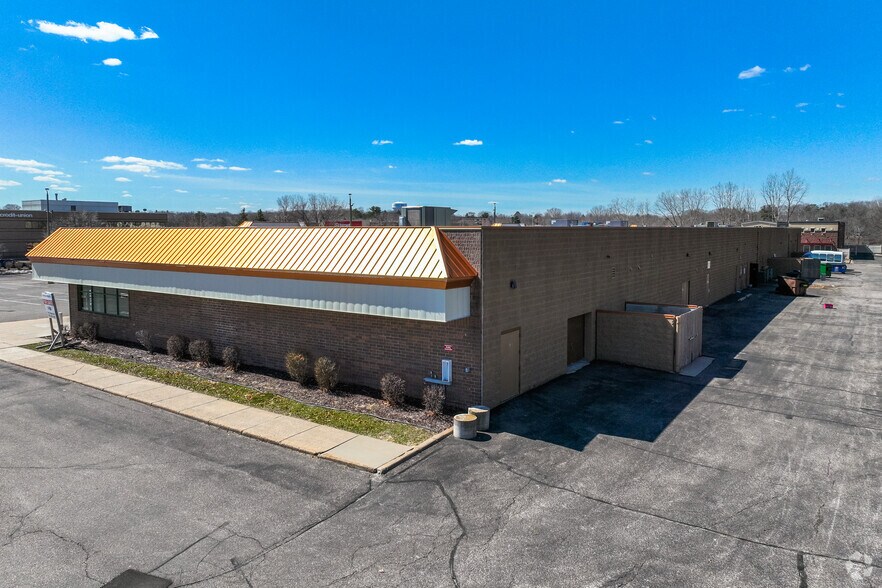 2231 E 11th Ave, Saint Paul, MN à louer - Photo de l’immeuble – Image 3 sur 5