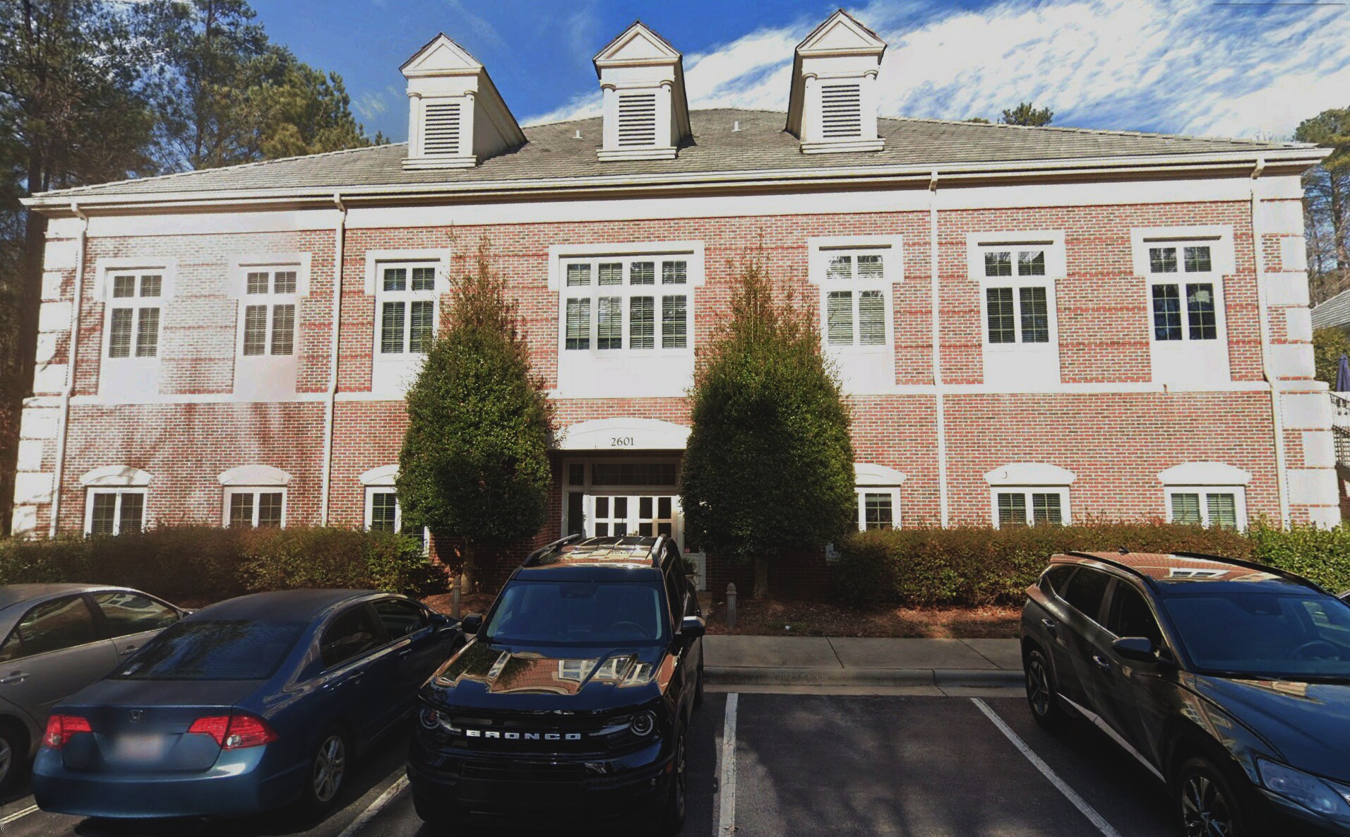 2601 Weston Pky, Cary, NC à louer Photo principale– Image 1 sur 4
