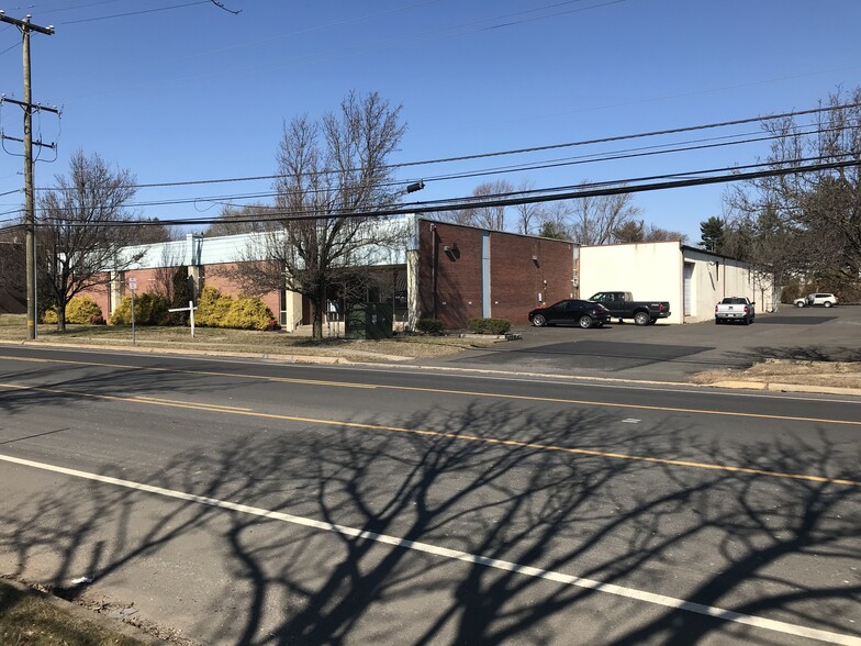 1085 Industrial Blvd, Southampton, PA à vendre - Photo principale – Image 1 sur 23