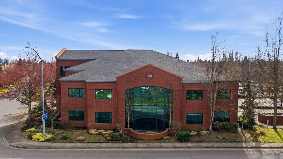 680 Hawthorne Ave SE, Salem, OR à vendre - Photo principale – Image 1 sur 34