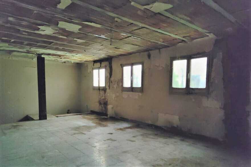 View Photo