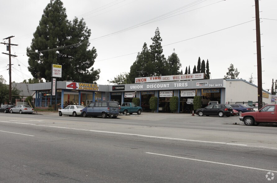 12113 Burbank Blvd, North Hollywood, CA à louer - Photo de l’immeuble – Image 2 sur 2