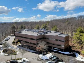 100 Dutch Hill Rd, Orangeburg, NY à louer Photo intérieure– Image 1 sur 69