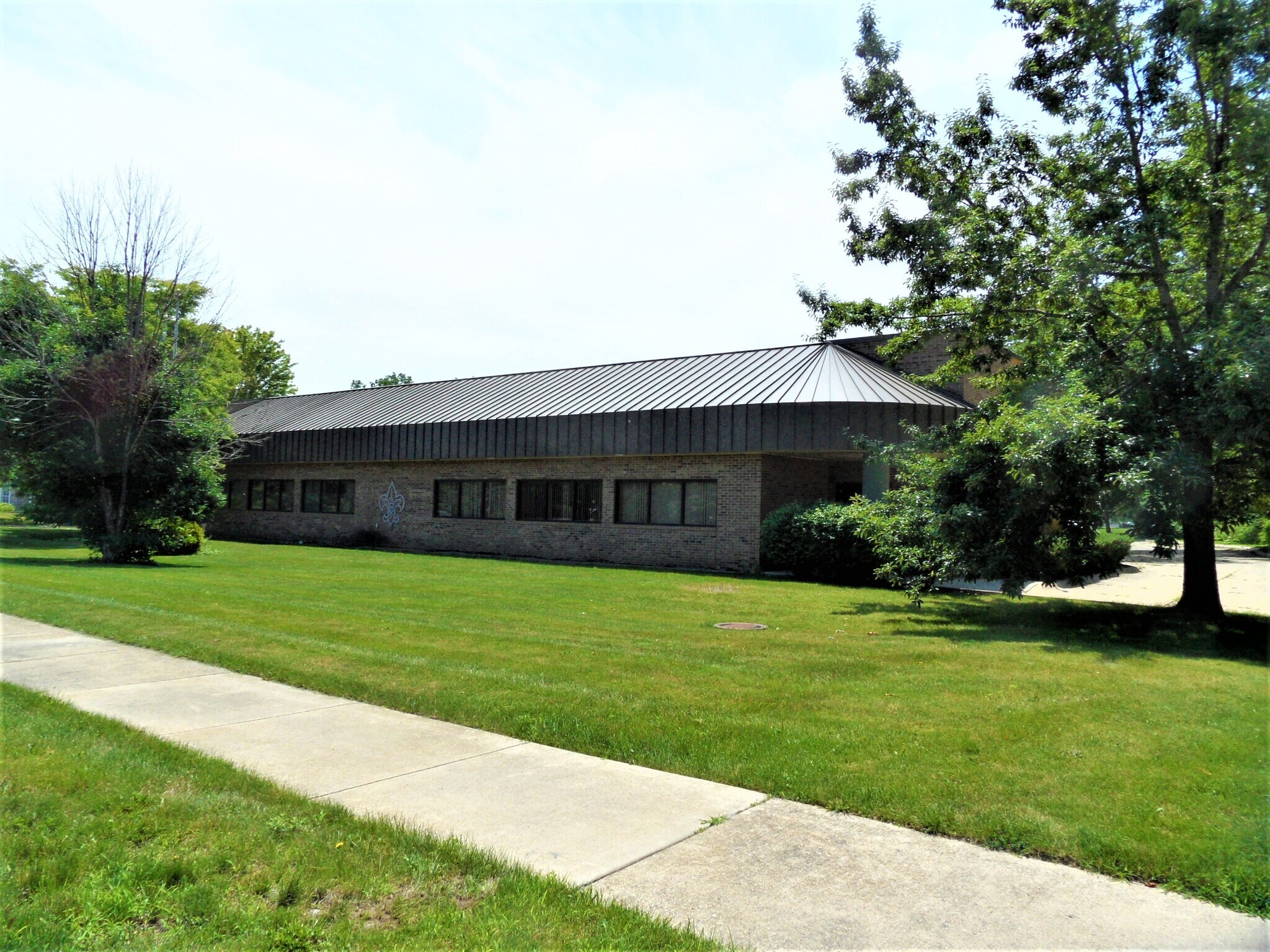 3914 Bestech Dr, Ypsilanti, MI à louer Photo de l’immeuble– Image 1 sur 10