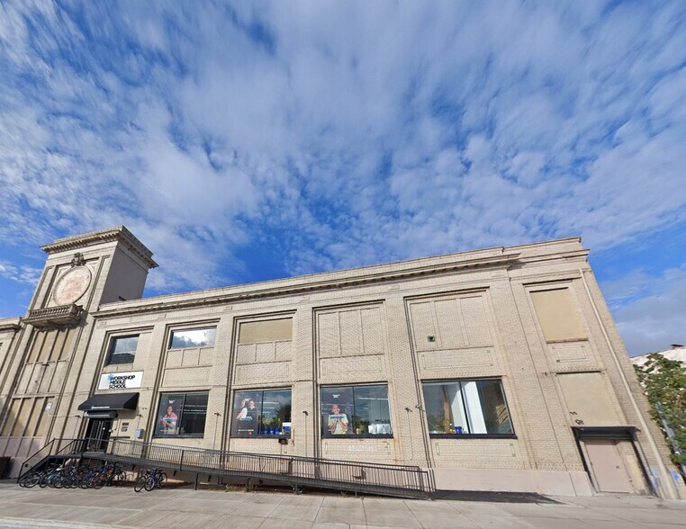 1100 Washington Ave, Brooklyn, NY à louer - Photo de l’immeuble – Image 2 sur 6