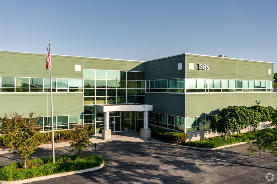 17475 Jovanna Dr, Homewood, IL à louer - Photo de l’immeuble – Image 2 sur 18