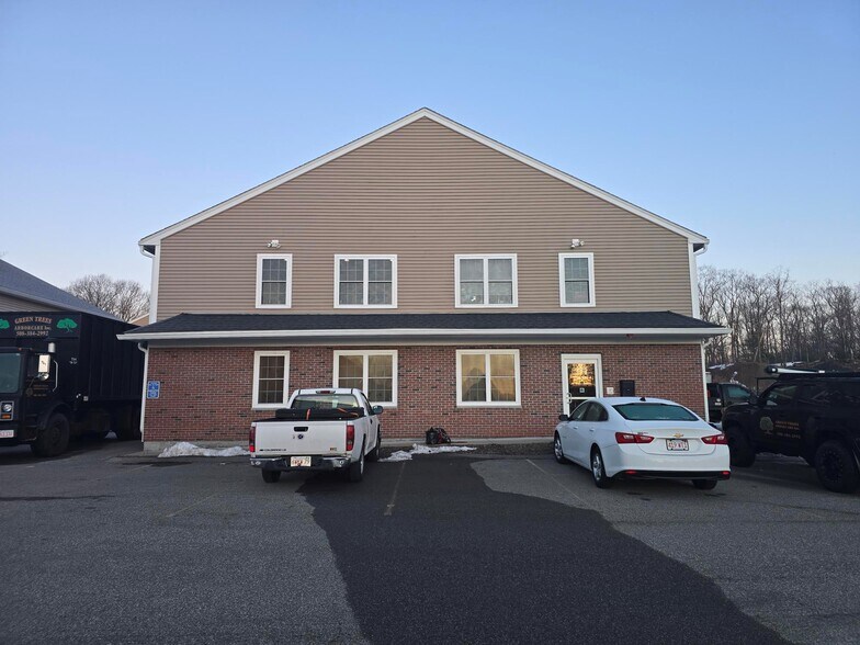 225 Industrial Rd, Wrentham, MA à louer - Photo principale – Image 1 sur 10