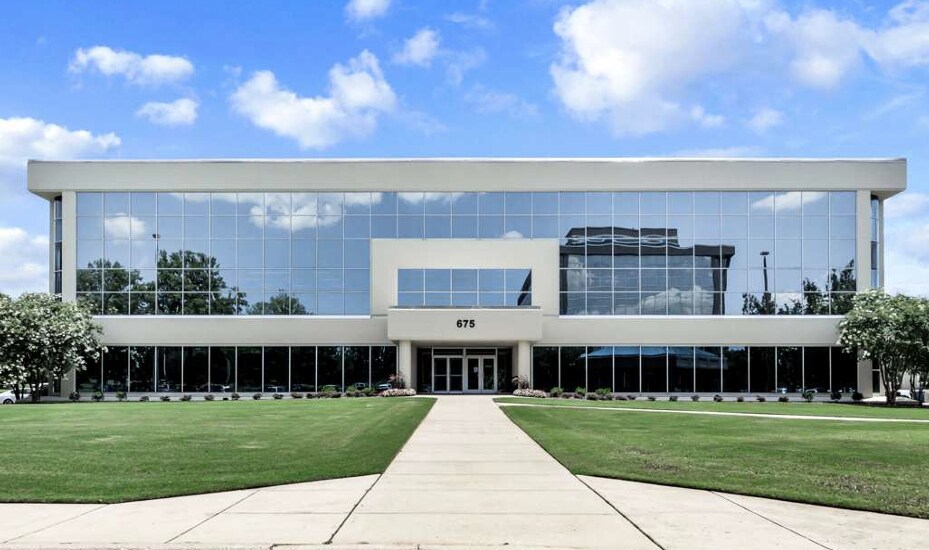 675 Discovery Dr NW, Huntsville, AL à louer - Photo de l’immeuble – Image 2 sur 6