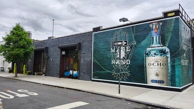 39 Norman Ave, Brooklyn, NY à louer Photo de l’immeuble– Image 2 sur 7