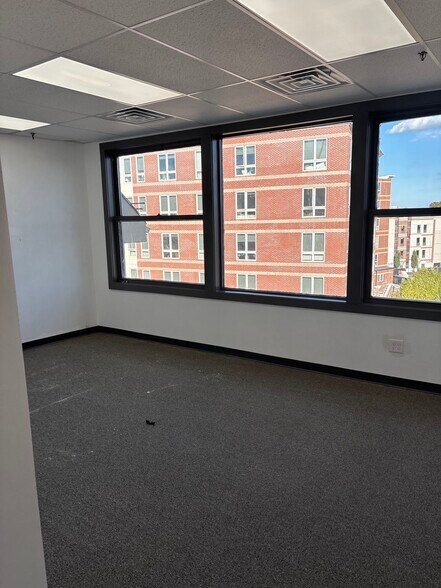 1515 Hancock St, Quincy, MA à louer - Photo de l’immeuble – Image 3 sur 9