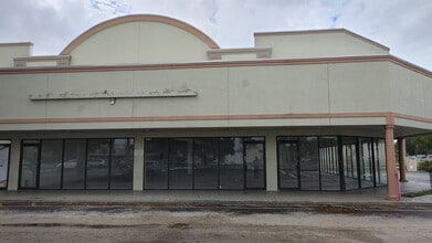 1360 N State Road 7, Margate, FL à louer Photo de l’immeuble– Image 1 sur 4