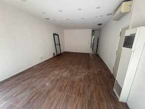 1007 Broadway, Brooklyn, NY à louer Photo de l’immeuble– Image 2 sur 5