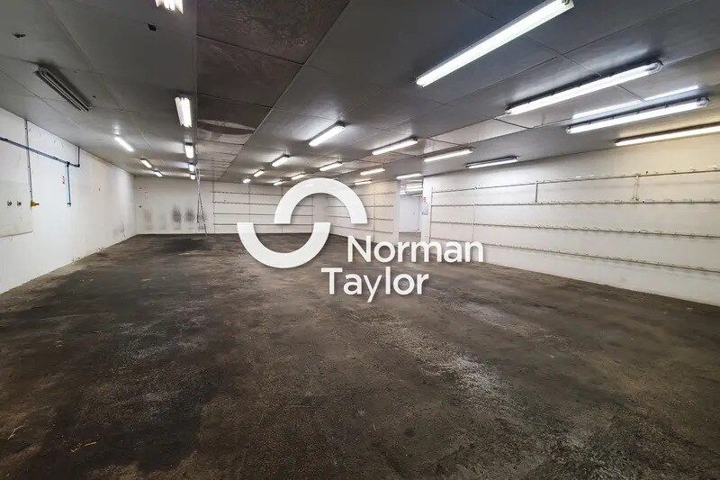 Local d’activités dans Sète à louer - Photo de l’immeuble – Image 1 sur 6