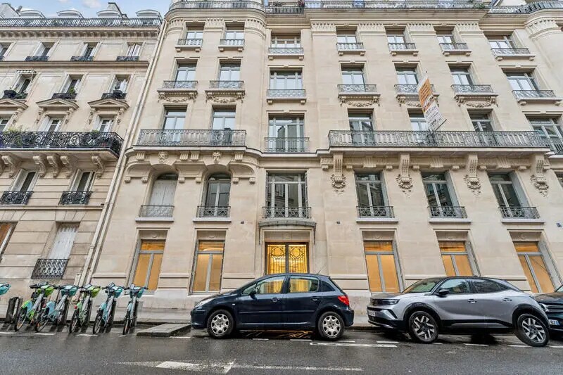 52 Rue De La Bienfaisance, Paris à louer Photo de l’immeuble– Image 1 sur 17