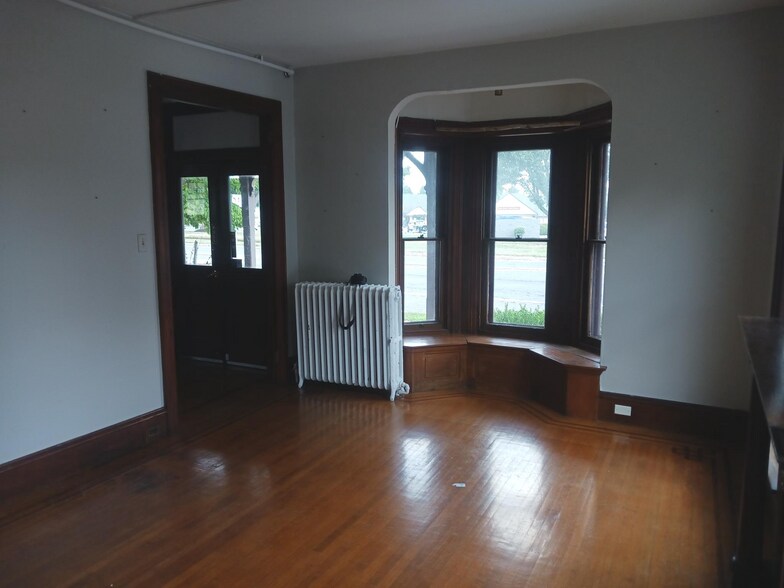 5870 Easton Rd, Plumsteadville, PA à vendre - Photo de l’immeuble – Image 3 sur 34