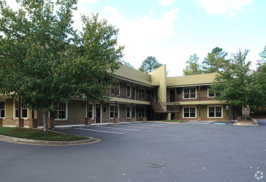 11080 Old Roswell Rd, Alpharetta, GA à louer - Photo de l’immeuble – Image 3 sur 21