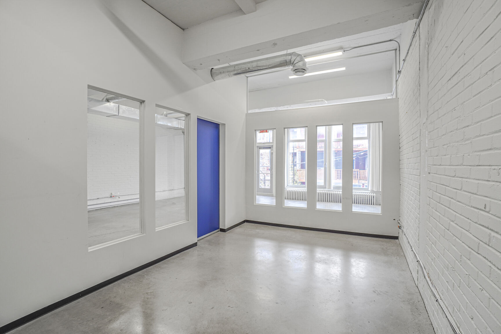 6525 Boul Saint-Laurent, Montréal, QC à louer Photo de l’immeuble– Image 1 sur 12