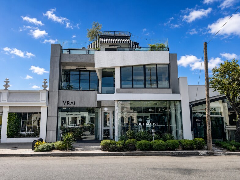 8472 Melrose Pl, West Hollywood, CA à louer - Photo de l’immeuble – Image 1 sur 5