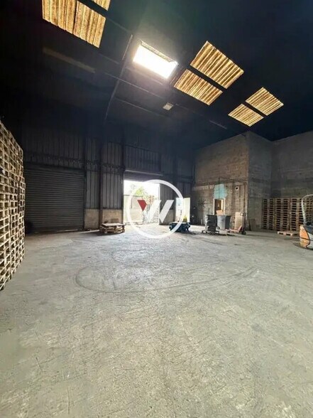 Industriel/Logistique dans Goussainville à vendre - Photo de l’immeuble – Image 2 sur 12