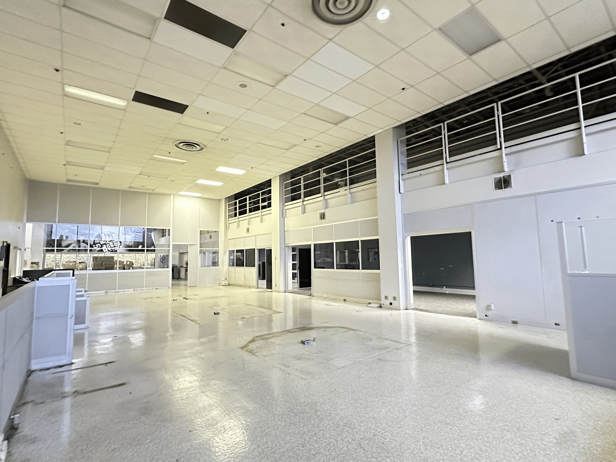 1166 W Garvey Ave, Monterey Park, CA à louer Photo intérieure– Image 1 sur 4