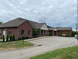 Plus de détails pour 800 S Washington St, Evans City, PA - Bureau à louer