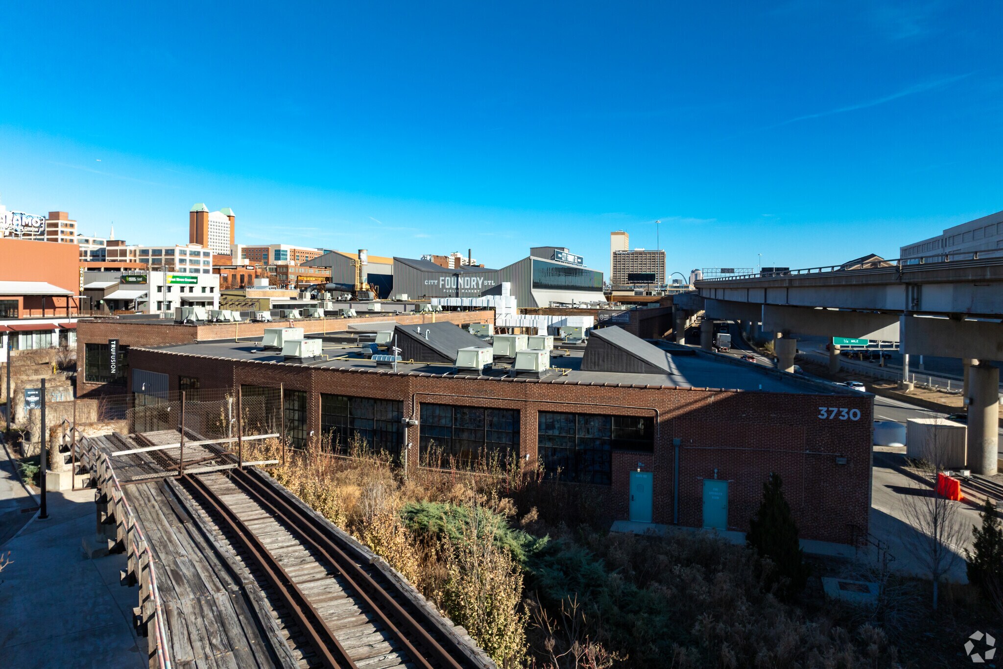 3730 Forest Park Ave, Saint Louis, MO à louer Photo principale– Image 1 sur 20