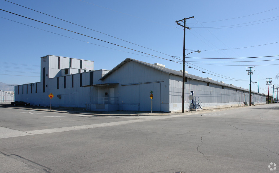 5177 Chino Ave, Chino, CA à louer - Photo de l’immeuble – Image 3 sur 12