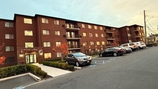 Plus de détails pour 80 Scarboro Ave, Staten Island, NY - Logement à vendre