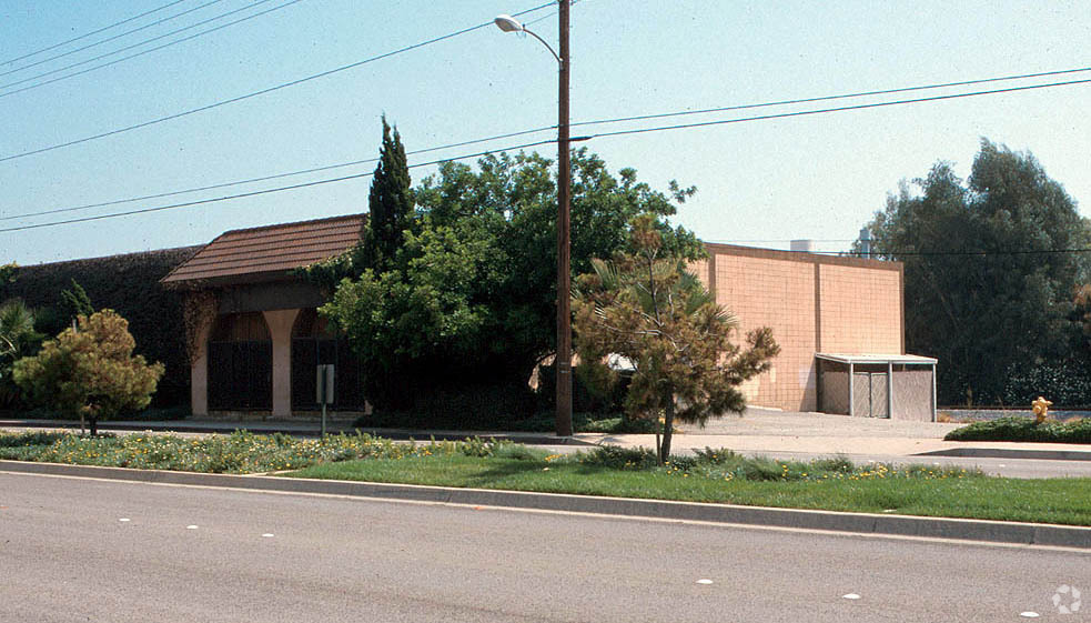 1324-1330 Arrow Hwy, La Verne, CA à louer - Photo de l’immeuble – Image 2 sur 5