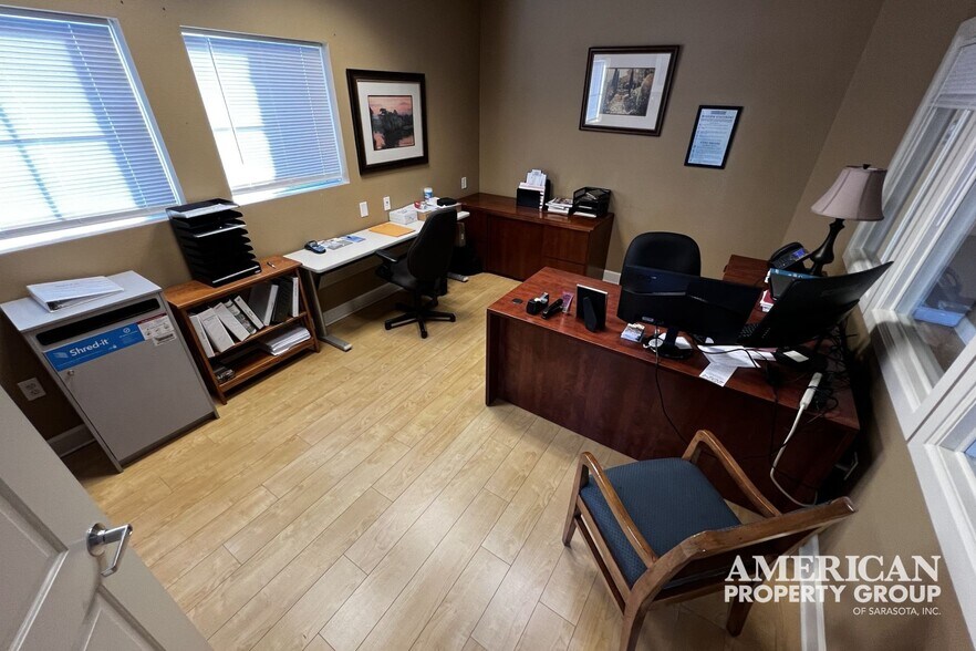 420 S Tamiami Trl, Osprey, FL à vendre - Photo intérieure – Image 3 sur 19