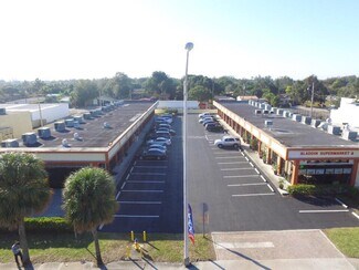 Plus de détails pour 20-68 NE 167th St, Miami, FL - Local commercial à louer