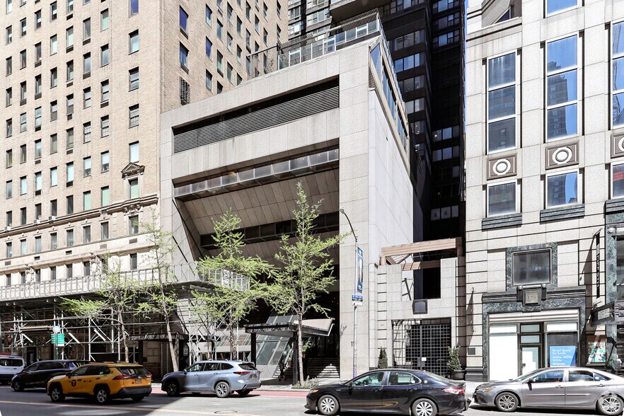 115 E 57th St, New York, NY à louer - Photo de l’immeuble – Image 1 sur 3