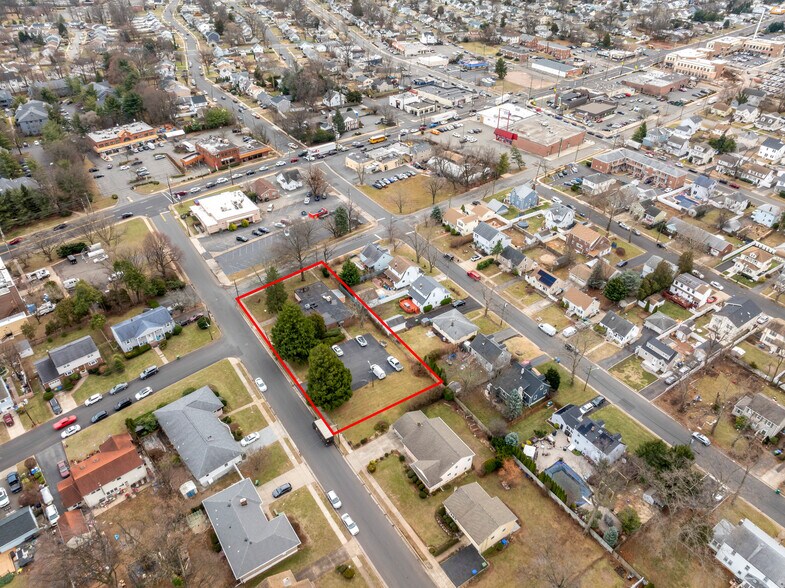 18 Sheppard Pl, Edison, NJ à louer - Photo de l’immeuble – Image 3 sur 15