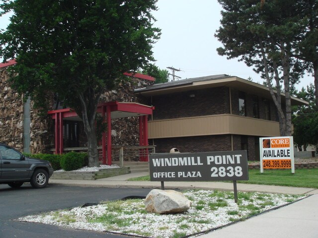 2838 E Long Lake Rd, Troy, MI à vendre Photo de l’immeuble– Image 1 sur 2