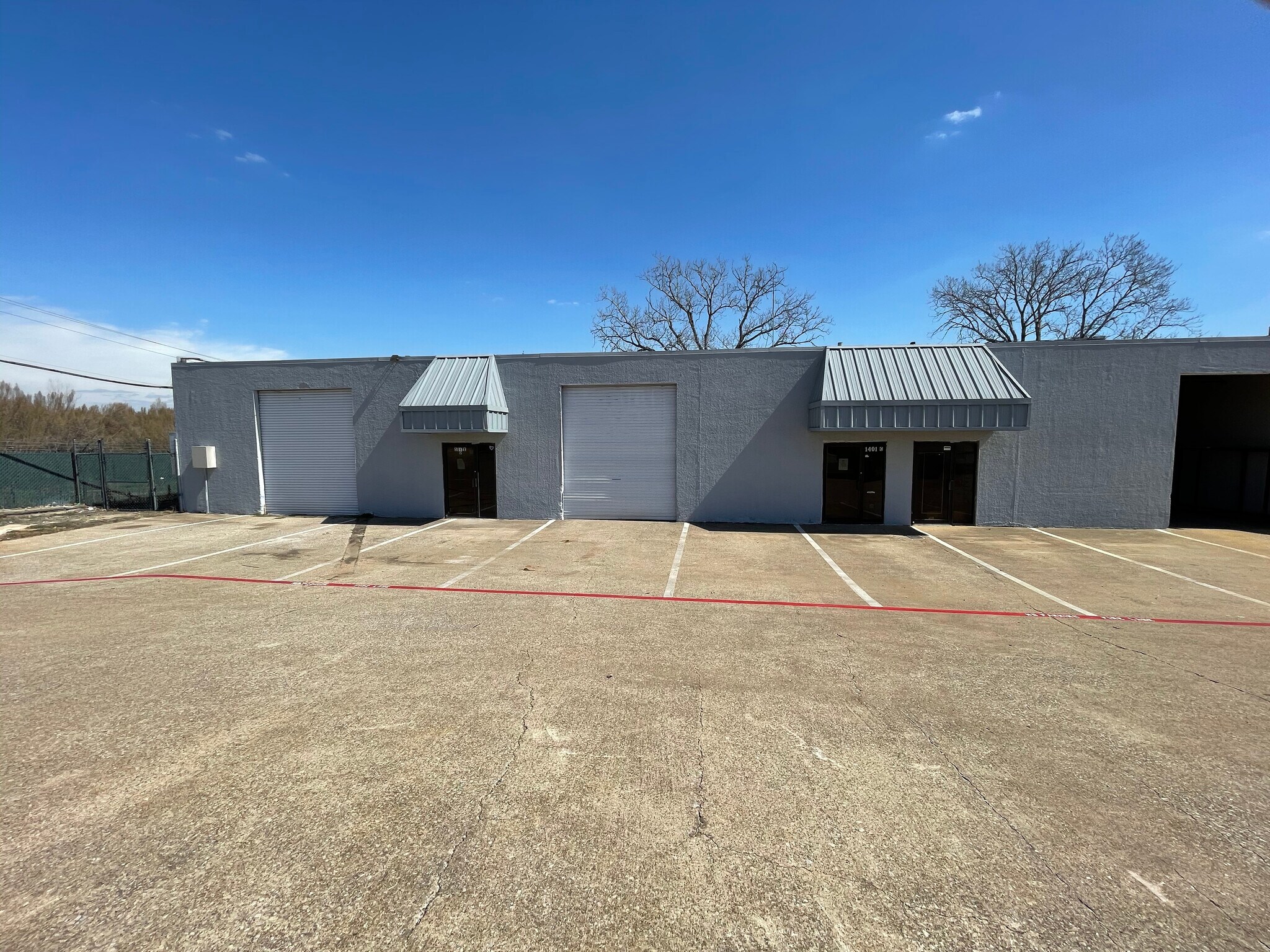 1401 Royal Pky, Euless, TX à louer Photo principale– Image 1 sur 6