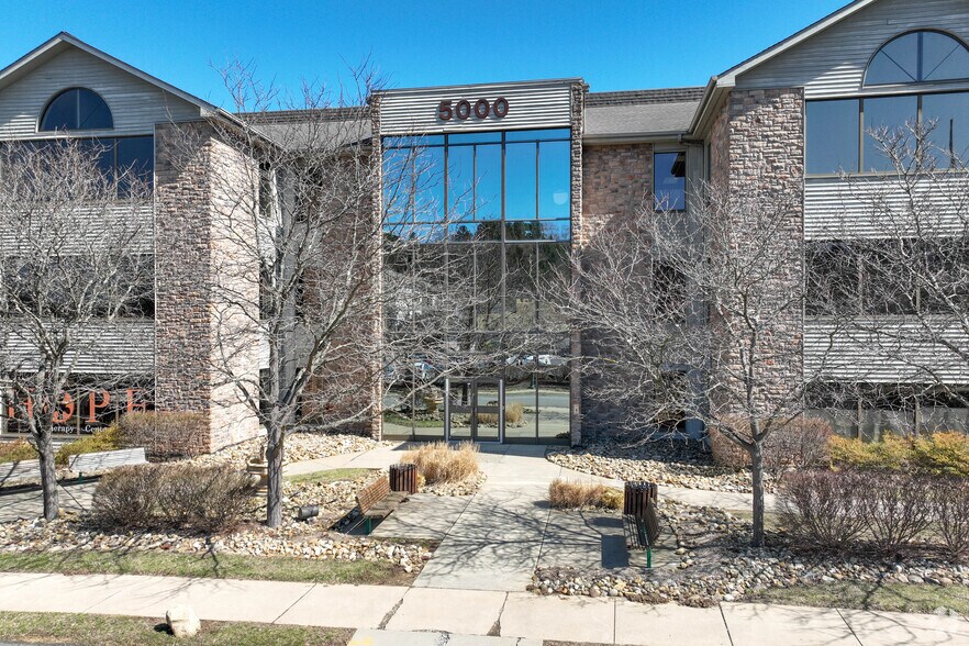 5000 Stonewood Dr, Wexford, PA à vendre - Photo de l’immeuble – Image 3 sur 20