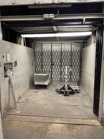 450 Austin Pl, Bronx, NY à louer - Photo de l’immeuble – Image 3 sur 31