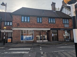 Plus de détails pour 14-14A High St, Haslemere - Local commercial à louer