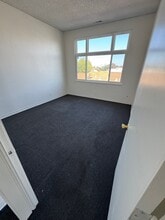 146 South Blvd, San Mateo, CA à louer Photo de l’immeuble– Image 1 sur 8