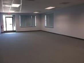 44621-44637 N Gratiot Ave, Clinton Township, MI à louer Photo de l’immeuble– Image 1 sur 4