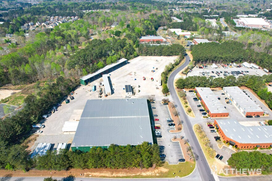 6025 Parkway North Dr, Cumming, GA à louer - Photo de l’immeuble – Image 2 sur 5