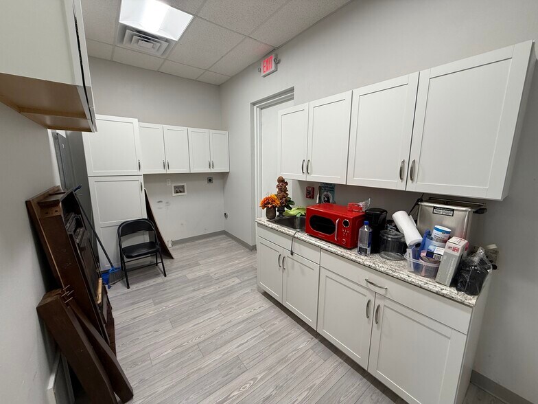 1415 2nd St, Sarasota, FL à louer - Photo de l’immeuble – Image 3 sur 9